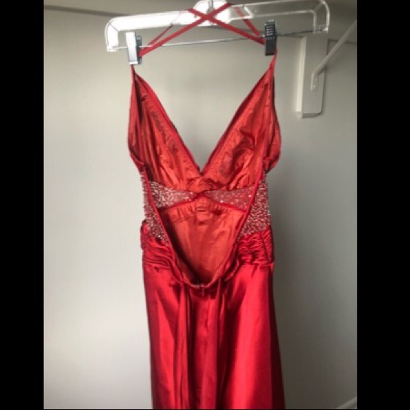 Dress - Picture 2 of 4